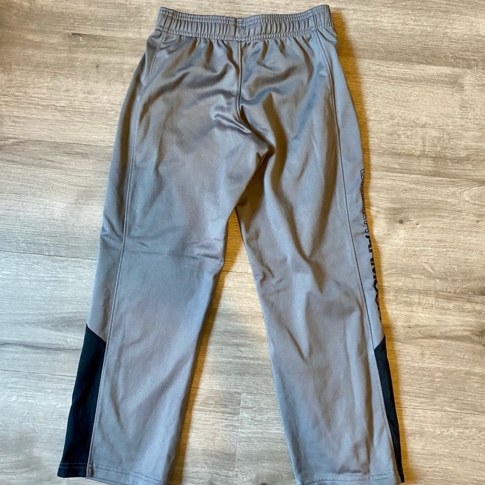 Under Armour Pants - Picture 4 of 5